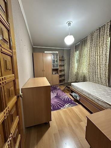 боконбаево: 3 комнаты, 58 м², ул. Боконбаева / Гоголя 104 серия, 2 этаж — 4