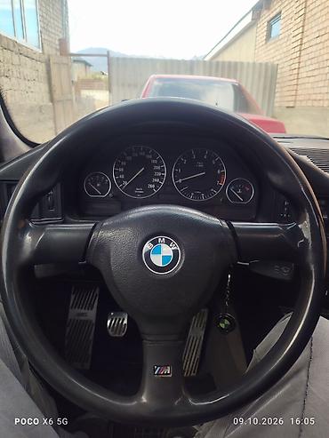 BMW: BMW 5 series: 1989 г., 2.5 л, Кол менен иштөөчү, Бензин, Седан — 8