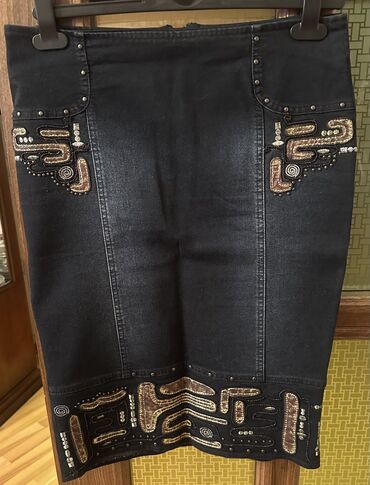 джинсовые юбки на пуговицах: Razmer 40,42ölçüyədə gedir,Türkiyədən alınıb,2 dəfə geyinilib,cins