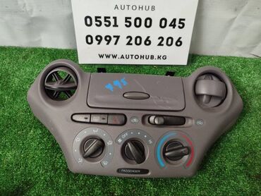 япония машина: Центральная консоль Toyota Platz SCP11 1SZ-FE 2002 (б/у)