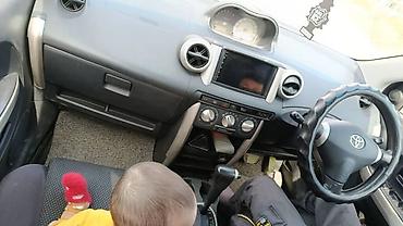audi q4: Toyota Ist: 2003 г., 1.5 л, Автомат, Бензин, Хэтчбэк — 2