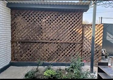 Продажа коттеджей и домов: 🏡 Продаётся 2-х этажный дом 📍Район : Ак-Орго ж/м 📌Расположение  — 4