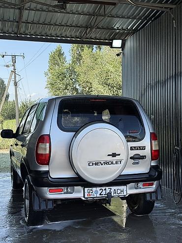 трактир 82: Chevrolet Niva: 2006 г., 1.7 л, Механика, Бензин, Внедорожник — 4