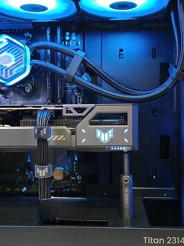 Desktop računari i radne stanice: Ryzen 7 9800X3D RTX 5070 TI X870 64GB 3TB - SM038PC. ✨ Prodaja i — 16
