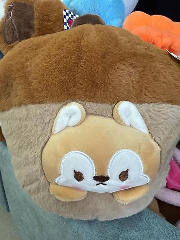 Игрушки: Мягкие игрушки — набор Описание: - Плюшевый котик-бродячка с багетом — 22