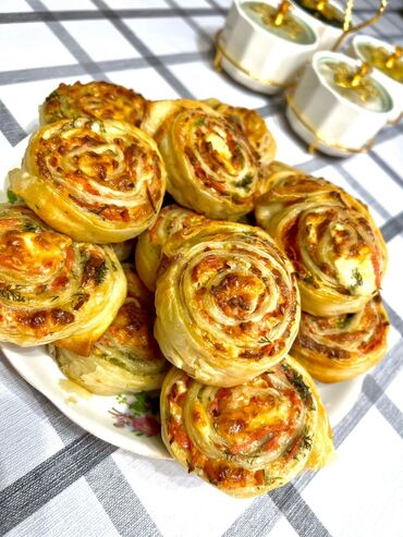 Кондитерские изделия, сладости: Выпечкаларга заказ алам Аябай даамдуу 😋 2,3 кун алдын заказ бериниз at lalafo.kg — 2 Кондитерские изделия, сладости: Выпечкаларга заказ алам Аябай даамдуу 😋 2,3 кун алдын заказ бериниз — 2