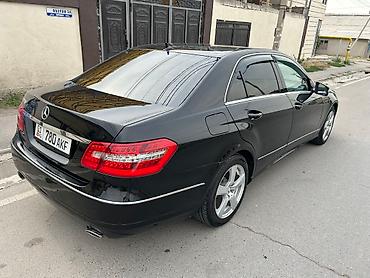 Mercedes-Benz: Mercedes-Benz E-Class: 2010 г., 3.5 л, Автомат, Бензин, Седан — 9