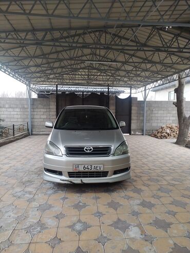 Toyota: Toyota Ipsum: 2004 г., 2.4 л, Автомат, Бензин, Минивэн