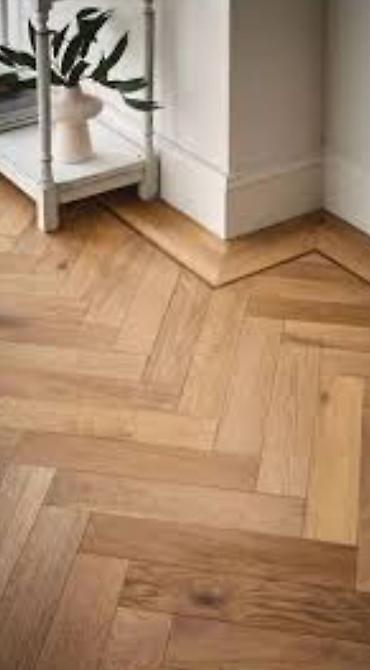 ağ yolka: Balıqlar Sümüklü (Herringbone) Dizayn Laminat/Parket Döşəmə - Təbii — 4