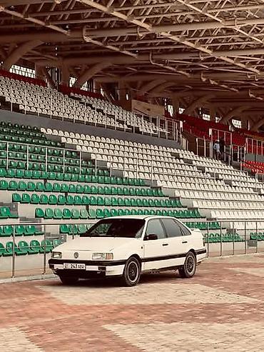 машина кузов: Volkswagen Passat: 1992 г., 1.8 л, Механика, Бензин, Седан — 6