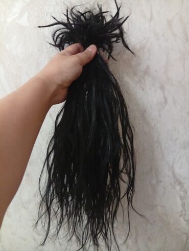 təbii saçların satışı: Saç az işlənib.Asvitleniya olunmayıb.Keratin yoxdur.120 qram,45sm