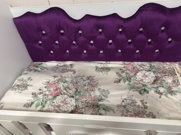 Beşiklər: Oğlan və qız üçün, Dördbucaq, Beşik, Dəstsiz, Matrassız, Yellənmə mexanizmsiz — 6