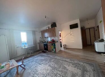 дешевые квартиры в оше: 1 комната, 40 м², Индивидуалка, 5 этаж, Евроремонт