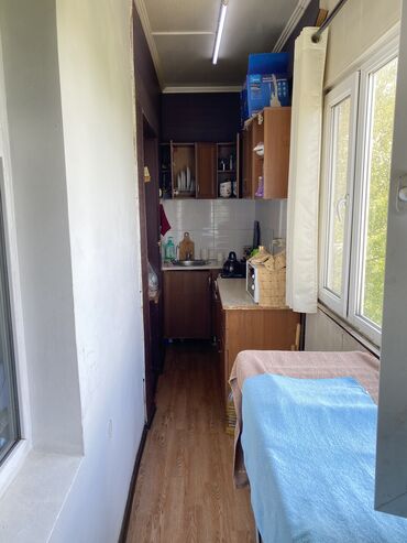 купить квартиру бишкек: 2 комнаты, 54 м², Индивидуалка, 4 этаж, Косметический ремонт