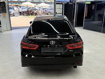 black: Toyota Camry: 2019 г., 2.5 л, Автомат, Бензин, Седан — 2