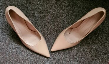 zara cipele na stiklu: Pumps, Bershka, 37.5