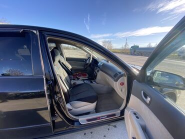 Hyundai: Hyundai Sonata – sedan, qara rəng. Texniki xüsusiyyətlər və təchizat — 13