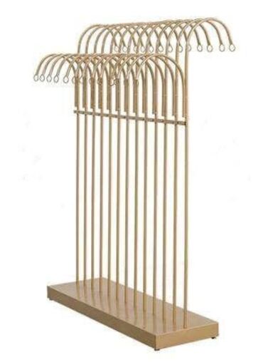 Mağaza asılqanları: Paltar asmaq üçün nəzərdə tutulmuş metal konstruksiyalı asılqan. Bu — 9