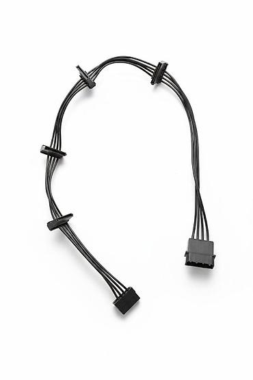 windows surface: Кабель-разветвитель питания Molex на 5 разъемов SATA Краткие — 1