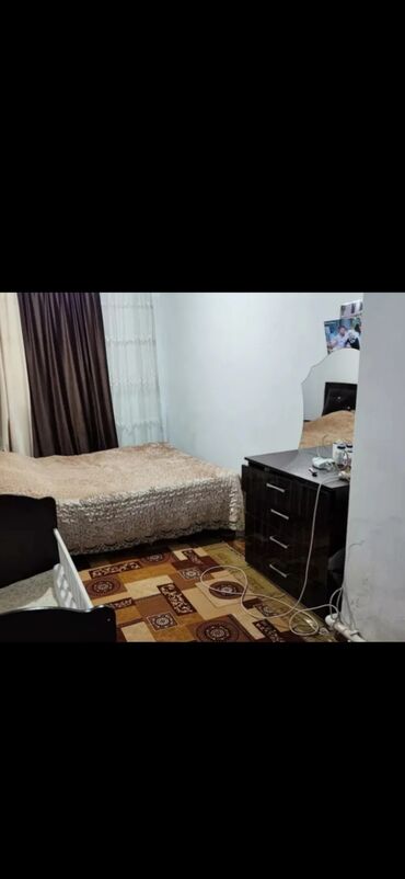 элитные дома в бишкеке: 65 м², 4 комнаты, Парковка, Забор, огорожен