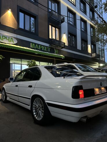 BMW: BMW 5 series: 1992 г., 2.8 л, Механика, Бензин, Седан
