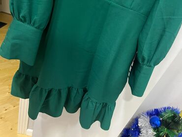 Ziyafət donları: M razmer iki qara və yashildon birlikdə satılır 15 AZN — 4