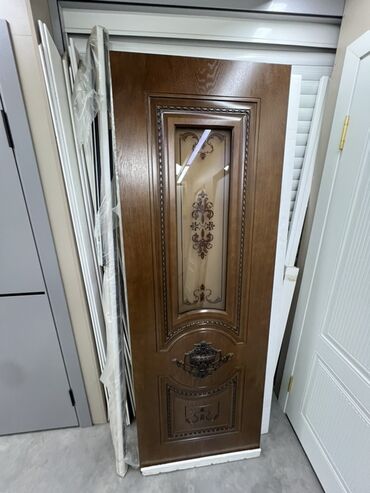 Doors with glass: Межкомнатные двери со стеклом