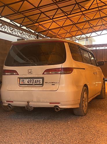 аварийное машина: Honda Elysion: 2005 г., 3 л, Автомат, Бензин, Минивэн — 2