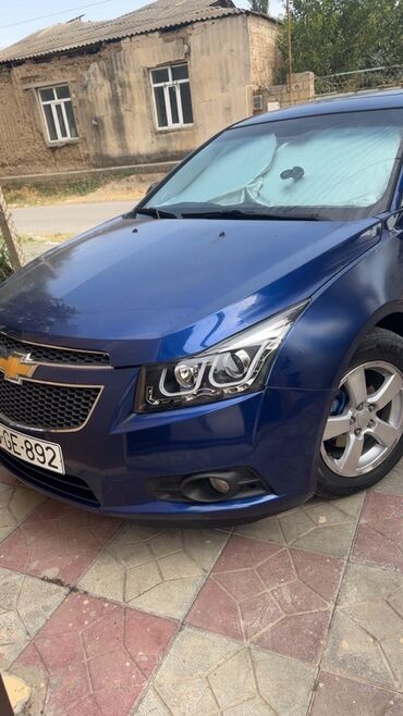 Chevrolet: Chevrolet Cruze: 1.4 l | 2012 il 241717 km Sedan — 2
