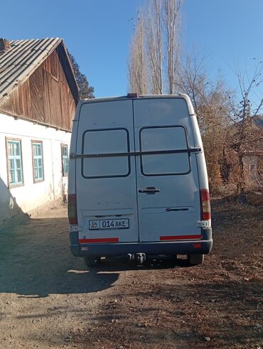 Mercedes-Benz: Mercedes-Benz Спринтер: 2001 г., 2.2 л, Механика, Дизель, Фургон at lalafo.kg — 4 Mercedes-Benz: Mercedes-Benz Спринтер: 2001 г., 2.2 л, Механика, Дизель, Фургон — 4