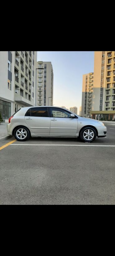 Toyota: Toyota Corolla: 1.4 l | 2006 il Hetçbek