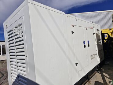 Generatorlar: 1000 kva generator