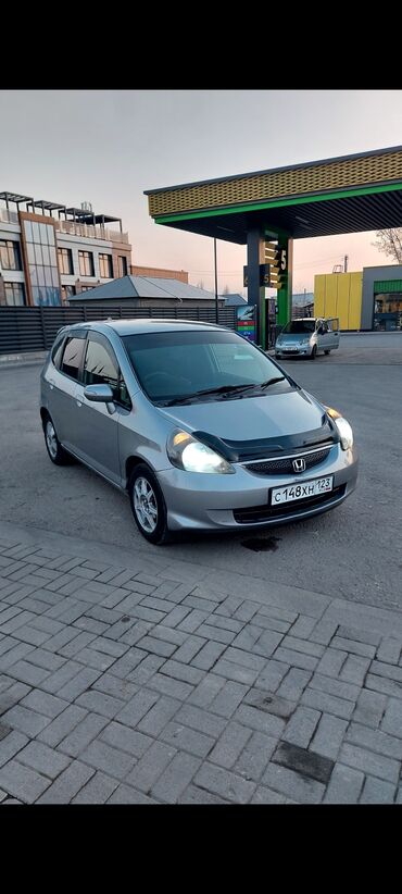 Honda: Honda Fit: 2007 г., 1.3 л, Вариатор, Бензин