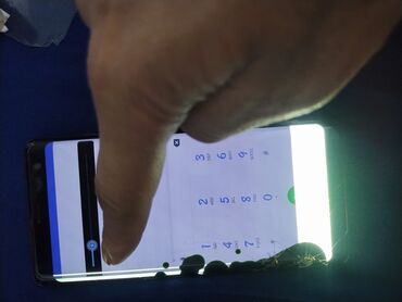 Другие мобильные телефоны: Смартфон с изогнутым AMOLED‑дисплеем и разъёмом USB‑C. Особенности: - — 11