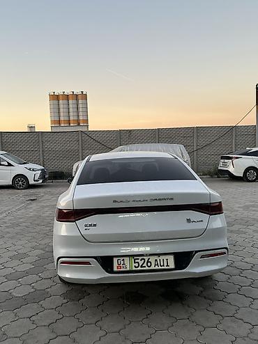 BYD: BYD Qin: 2023 г., Автомат, Электромобиль, Седан — 4