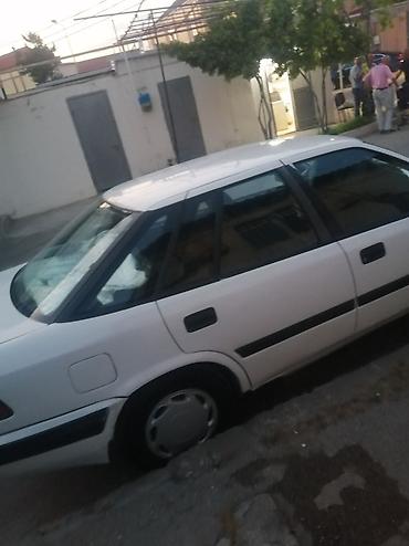 daewoo espero 2000: Daewoo Espero sedan – ağ rəng, 4 qapı, ön təkər dartımlı. Geniş salon — 2