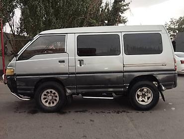 Mitsubishi Delica: 2006 г., Минивэн