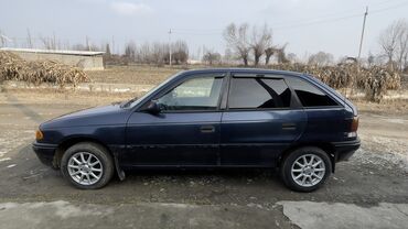 Opel: Opel Astra: 1993 г., 1.4 л, Механика, Бензин, Хэтчбэк