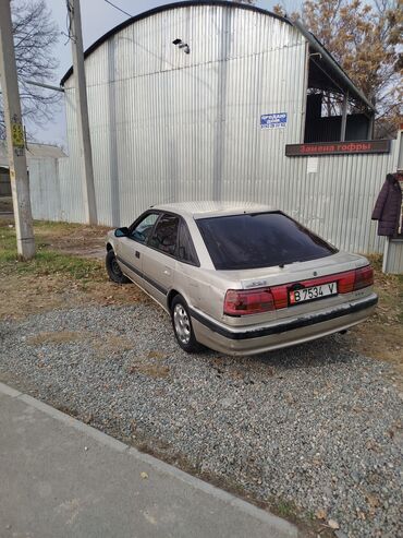 авто зеркала: Mazda 626: 1990 г., 2.2 л, Механика, Бензин, Хэтчбэк