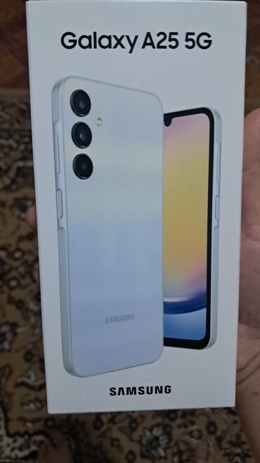 телефон с23: Samsung Galaxy A25, Б/у, 128 ГБ, цвет - Белый, 2 SIM