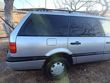 Volkswagen: Volkswagen Passat: 1994 г., 2 л, Механика, Бензин, Универсал — 24