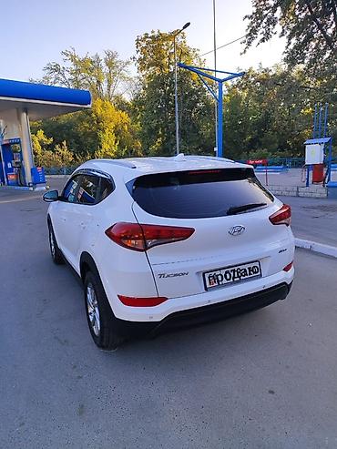 2016: Hyundai Tucson: 2016 г., 1.7 л, Дизель, Кроссовер — 3