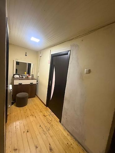 Mənzil kirayələyirəm: Mənzilin təsviri 67000 min SATILIR - Geniş, işıqlı zal: L formalı — 7