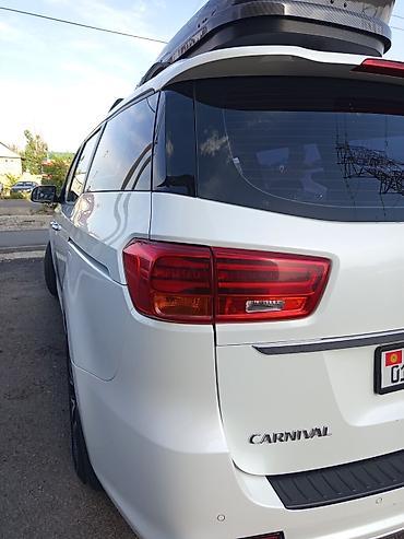 кабина на мото: Kia Carnival: 2019 г., 2.2 л, Автомат, Дизель, Минивэн — 4