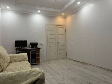 срочная продажа авто бишкек: 2 комнаты, 48 м², 105 серия, 4 этаж