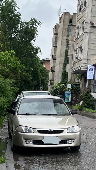 мазда демйо: Mazda 323: 1999 г., 1.5 л, Автомат, Бензин, Хетчбек