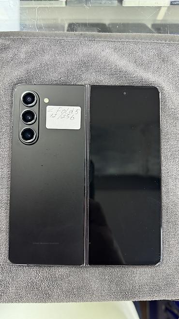 переходник на теслу: Samsung Galaxy Z Fold 5, Б/у, 256 ГБ, цвет - Черный, 1 SIM, eSIM — 3