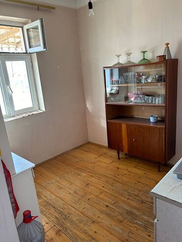 Həyət evləri və villaların satışı: Saray 3 otaqlı, 100 kv. m — 12