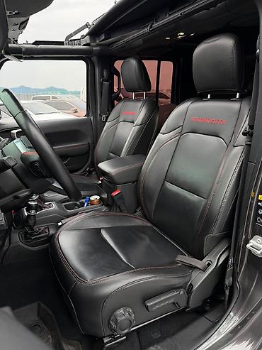 rubicon: Jeep Gladiator: 2020 г., 3.6 л, Автомат, Бензин, Пикап — 10