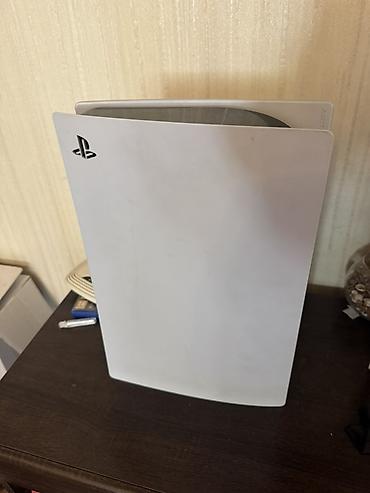apple airpods pro 3: Игровая консоль Sony PlayStation 5 (версия с дисководом) с двумя — 1